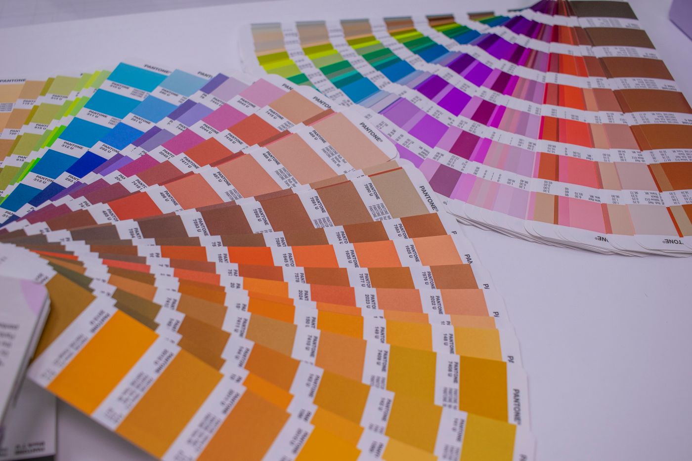 Nuancier de couleurs en éventail